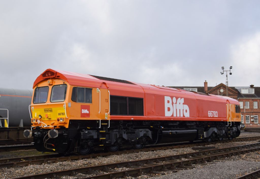 GB Railfreight and Biffa christen “The Flying Dustman”