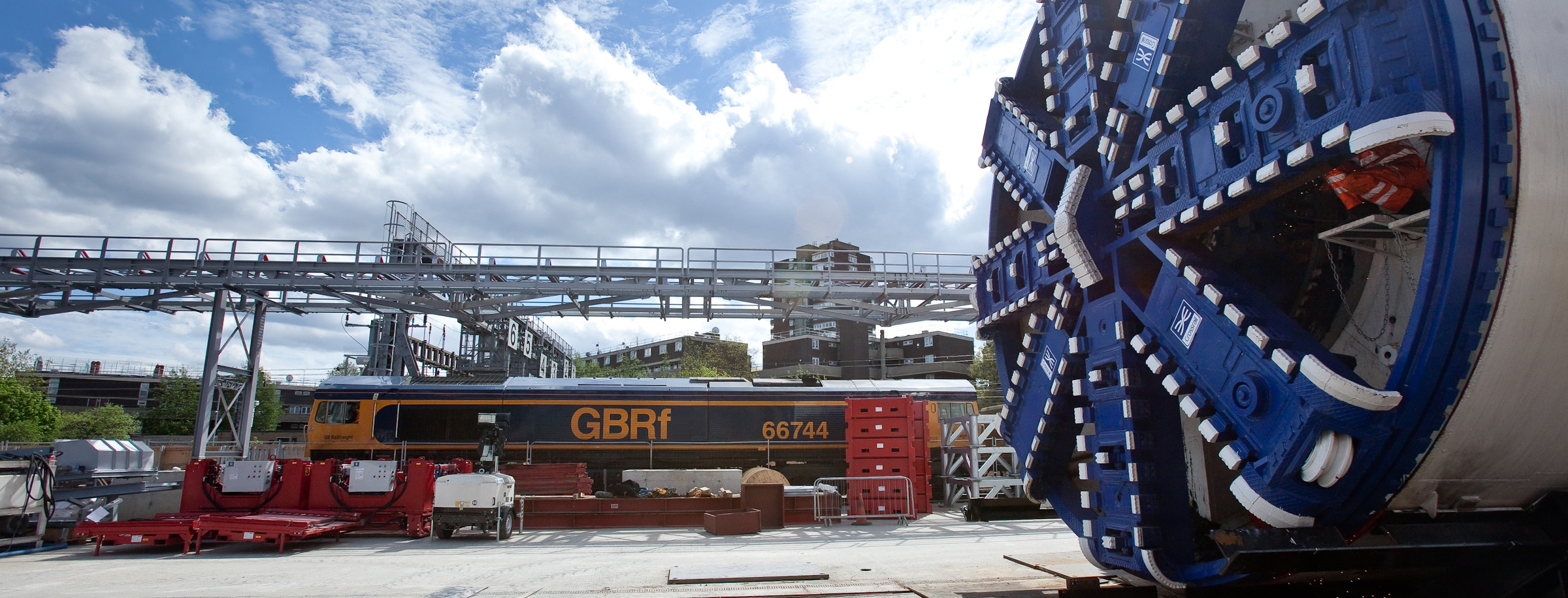 GB Railfreight celebrate signing CP6 contract with Network Rail, marking increased role across the UK’s rail network