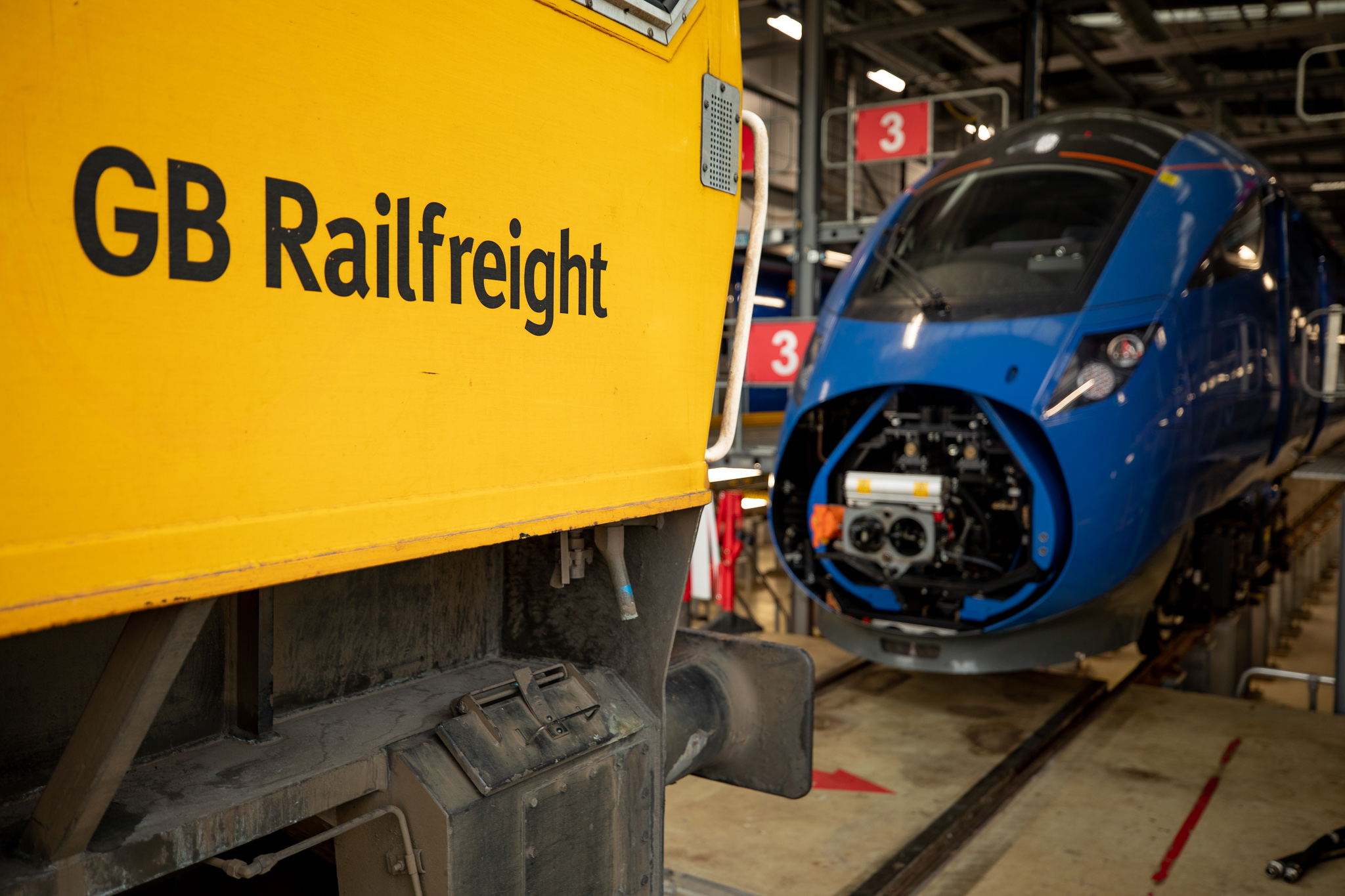 GB Railfreight Delivers New High-Speed Electric Fleet for Lumo
